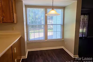 5401 Groveton Ct, Charlotte, NC 28269 - Photo 8