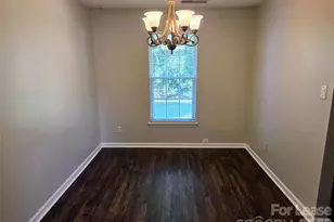 5401 Groveton Ct, Charlotte, NC 28269 - Photo 12