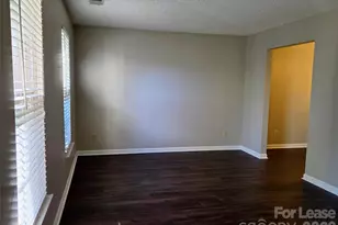 5401 Groveton Ct, Charlotte, NC 28269 - Photo 14
