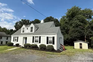 1351 S Aspen St, Lincolnton, NC 28092 - Photo 2