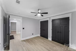 276 Coopers Dr, Hendersonville, NC 28739 - Photo 12