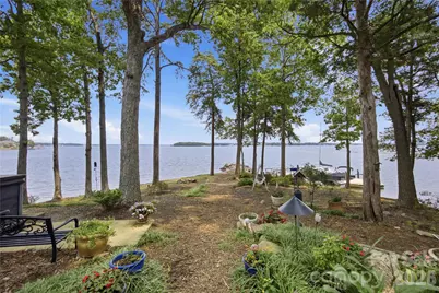 8247 Luckey Point Road, Denver, NC 28037 - Photo 10