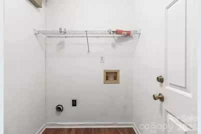 739 Oakbluff Circle, Charlotte, NC 28216 - Photo 36