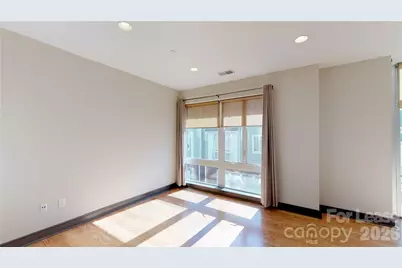 2200 Lyndhurst Avenue #105, Charlotte, NC 28203 - Photo 2