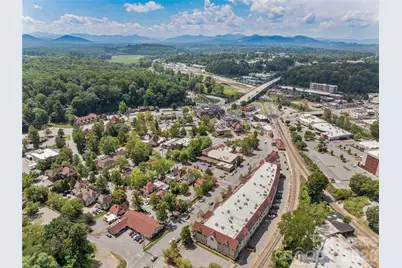 10 Biltmore Plaza, Asheville, NC 28803 - Photo 12