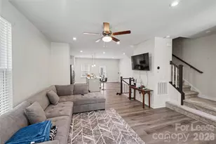 9330 Mallard Mls Dr, Charlotte, NC 28262 - Photo 2