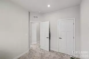 9330 Mallard Mls Dr, Charlotte, NC 28262 - Photo 20