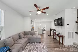 9330 Mallard Mls Dr, Charlotte, NC 28262 - Photo 10
