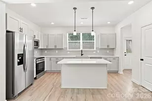 1812 Purser Dr, Charlotte, NC 28215 - Photo 12