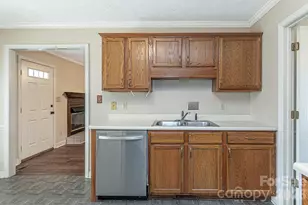 405 Southland Dr, Fayetteville, NC 28311 - Photo 10