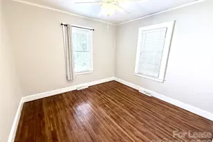 2537 Cranbrook Ln, Charlotte, NC 28207 - Photo 14