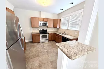 2537 Cranbrook Lane, Charlotte, NC 28207 - Photo 6