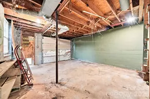 1920 30th St NE, Hickory, NC 28601 - Photo 32