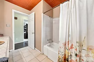 1920 30th St NE, Hickory, NC 28601 - Photo 24