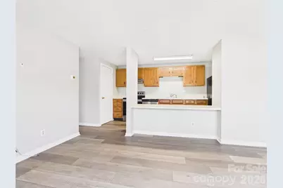 9511 Shannon Green Drive #APT E, Charlotte, NC 28213 - Photo 4