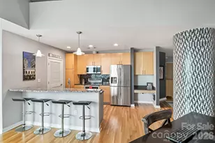 210 N Church St, Charlotte, NC 28202 - Photo 10