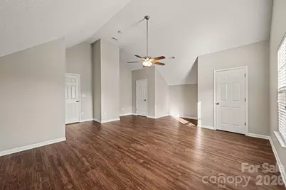 11008 Padderborn Court, Charlotte, NC 28215 - Photo 6
