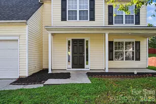 11008 Padderborn Ct, Charlotte, NC 28215 - Photo 4