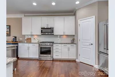 4128 Park South Station Boulevard, Charlotte, NC 28210 - Photo 10