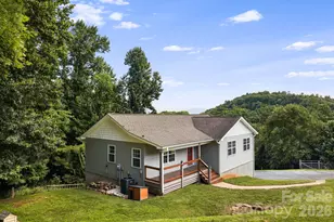 184 Scarlett Ridge Dr, Marshall, NC 28753 - Photo 2