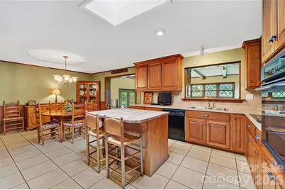 827 23rd Avenue NE, Hickory, NC 28601 - Photo 10