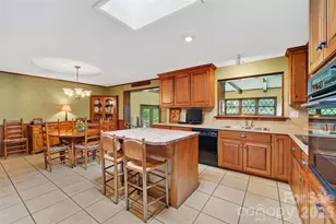 827 23rd Ave NE, Hickory, NC 28601 - Photo 10