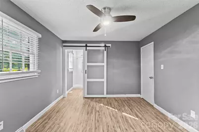 102 Central Avenue, Bessemer City, NC 28016 - Photo 12