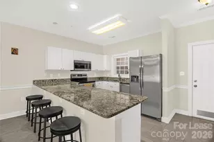 9047 Meadow Vista Rd, Charlotte, NC 28213 - Photo 8