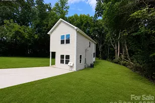 109 N Gregory St, Lancaster, SC 29720 - Photo 2