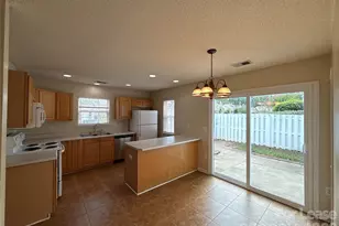 15318 Brynfield Dr, Charlotte, NC 28277 - Photo 4