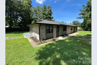 714 Farmington Circle, Hendersonville, NC 28739 - Photo 24