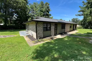 714 Farmington Cir, Hendersonville, NC 28739 - Photo 24