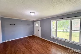 831 Fairview St, Kannapolis, NC 28083 - Photo 6