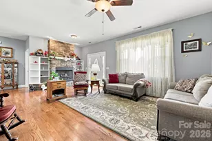 60 Shacoba Ln, Hendersonville, NC 28792 - Photo 16