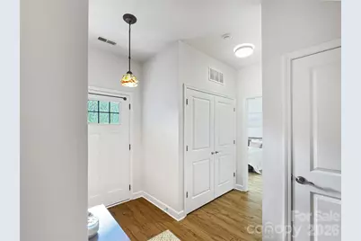 404 Skipwith Place, Charlotte, NC 28217 - Photo 6