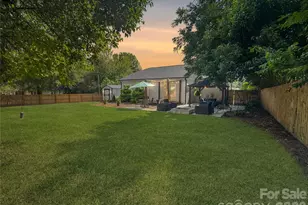 404 Skipwith Pl, Charlotte, NC 28217 - Photo 38