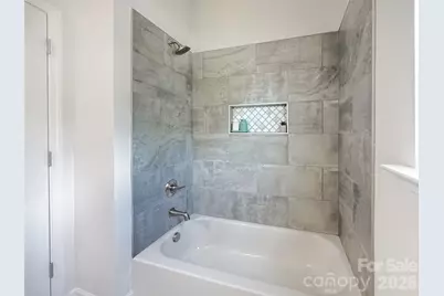 404 Skipwith Place, Charlotte, NC 28217 - Photo 16