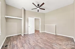 1115 Lenoir Ave SW, Lenoir, NC 28645 - Photo 10