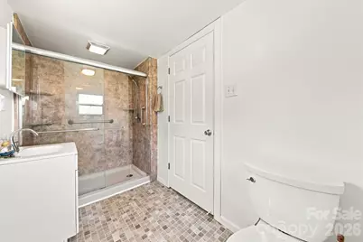 1115 Lenoir Avenue SW, Lenoir, NC 28645 - Photo 12