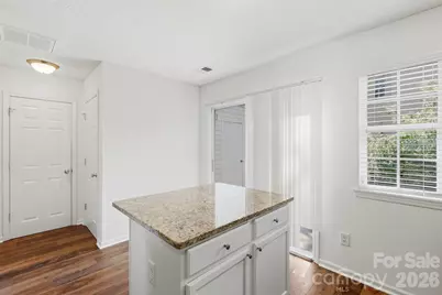 6720 Cypress Tree Lane, Charlotte, NC 28215 - Photo 12