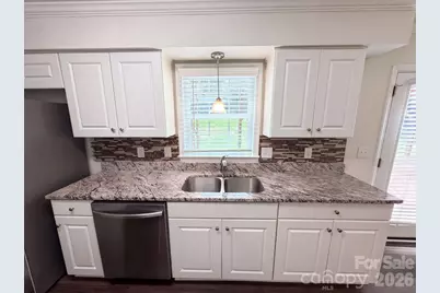 6735 Carmel Hills Drive, Charlotte, NC 28226 - Photo 18
