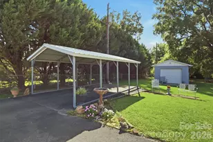 204 Memorial Dr, Clover, SC 29710 - Photo 30