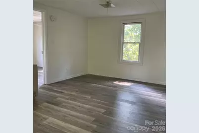827 Forest Street, Hendersonville, NC 28739 - Photo 14