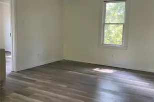 827 Forest St, Hendersonville, NC 28739 - Photo 14