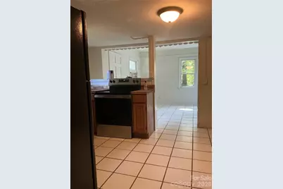 827 Forest Street, Hendersonville, NC 28739 - Photo 4
