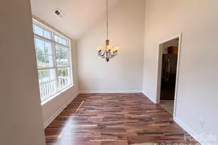 9244 Simonton Dr, Charlotte, NC 28269 - Photo 6