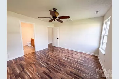 9244 Simonton Drive, Charlotte, NC 28269 - Photo 10