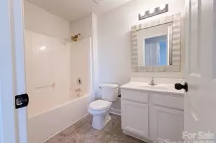 9244 Simonton Dr, Charlotte, NC 28269 - Photo 14