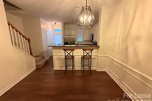 13210 Eastfield Village Ln, Charlotte, NC 28269 - Photo 6