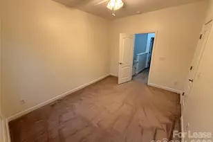 13210 Eastfield Village Ln, Charlotte, NC 28269 - Photo 16